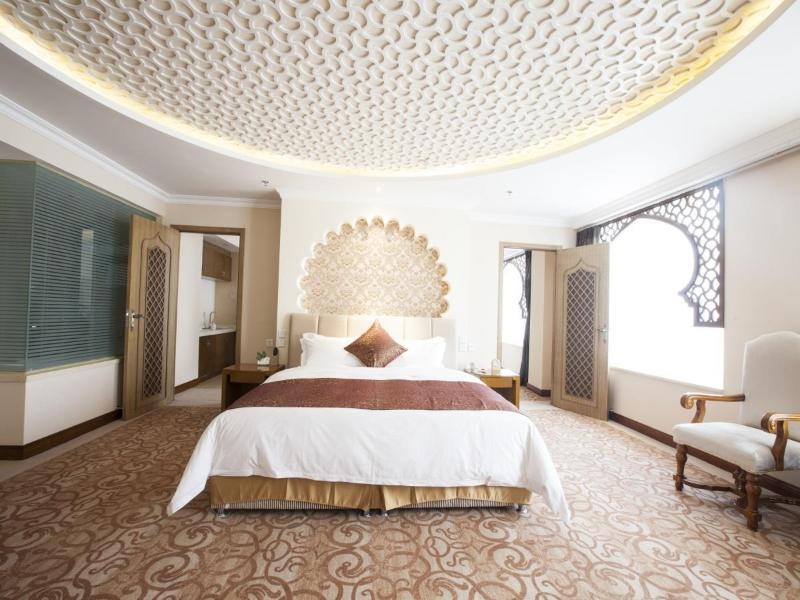 Central Asian Hotel Чэнду Экстерьер фото
